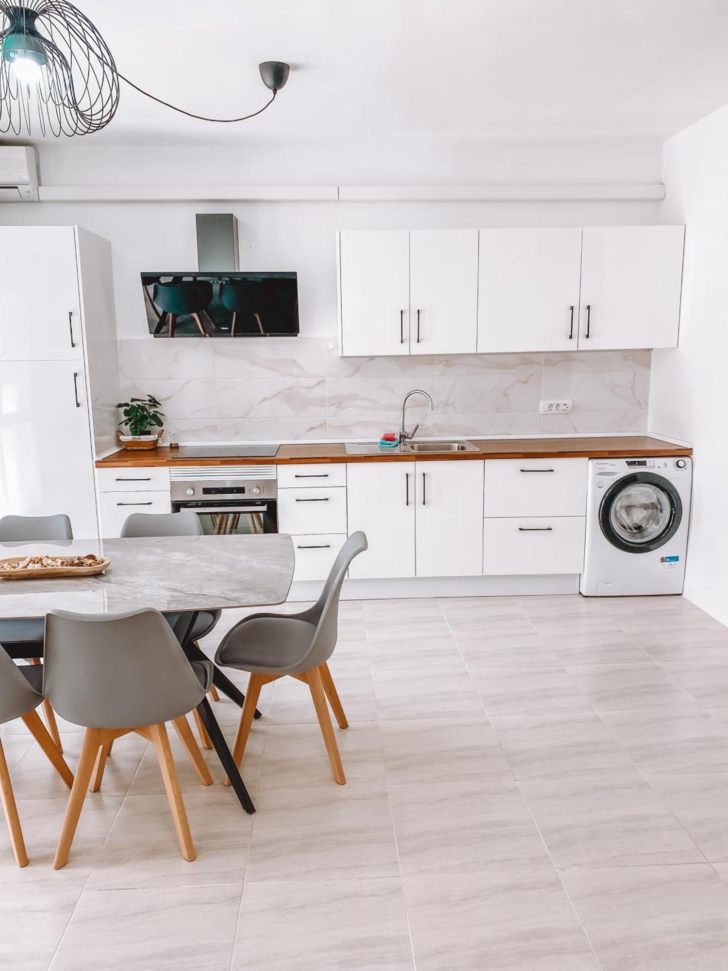 Summer Breeze Apartment プエルト・デル・ロサリオ エクステリア 写真
